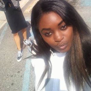 Meet your Posher, Deondra